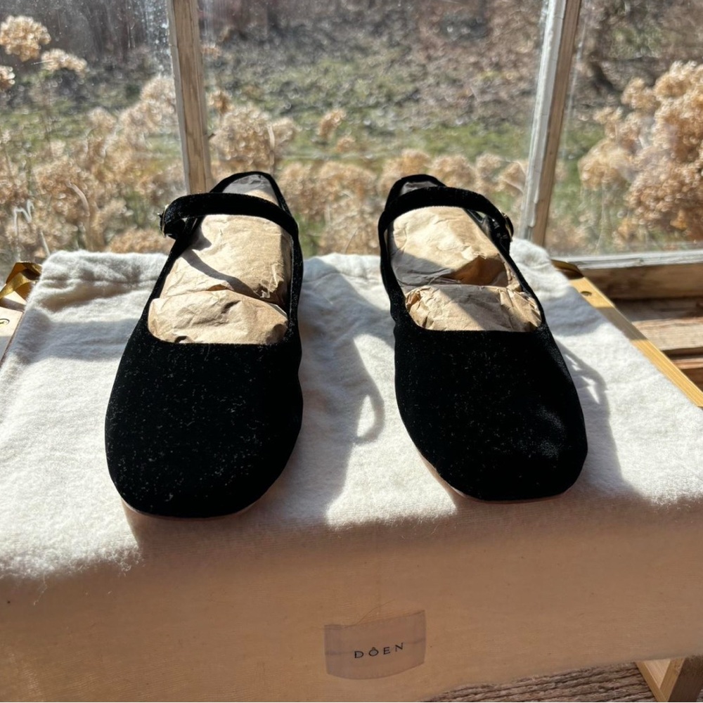 Dôen Black Velvet Mary Jane Flats